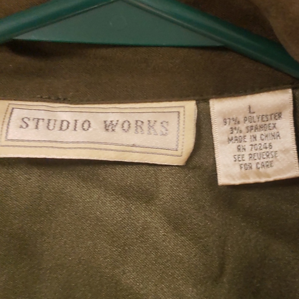 Olive colored jacket - Picture 2 of 2